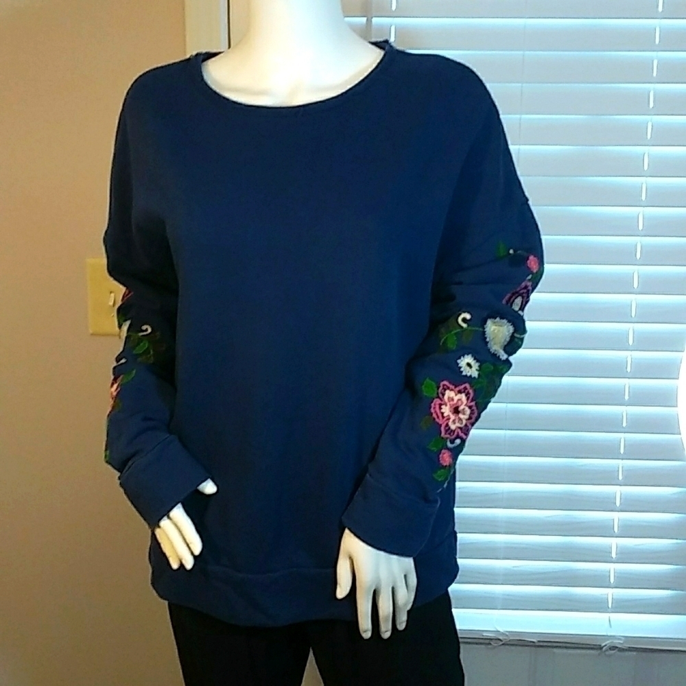 Caslon Navy Blue Pullover Sweatshirt Long Floral Embroidered Sleeves Size S NWOT - Picture 12 of 12